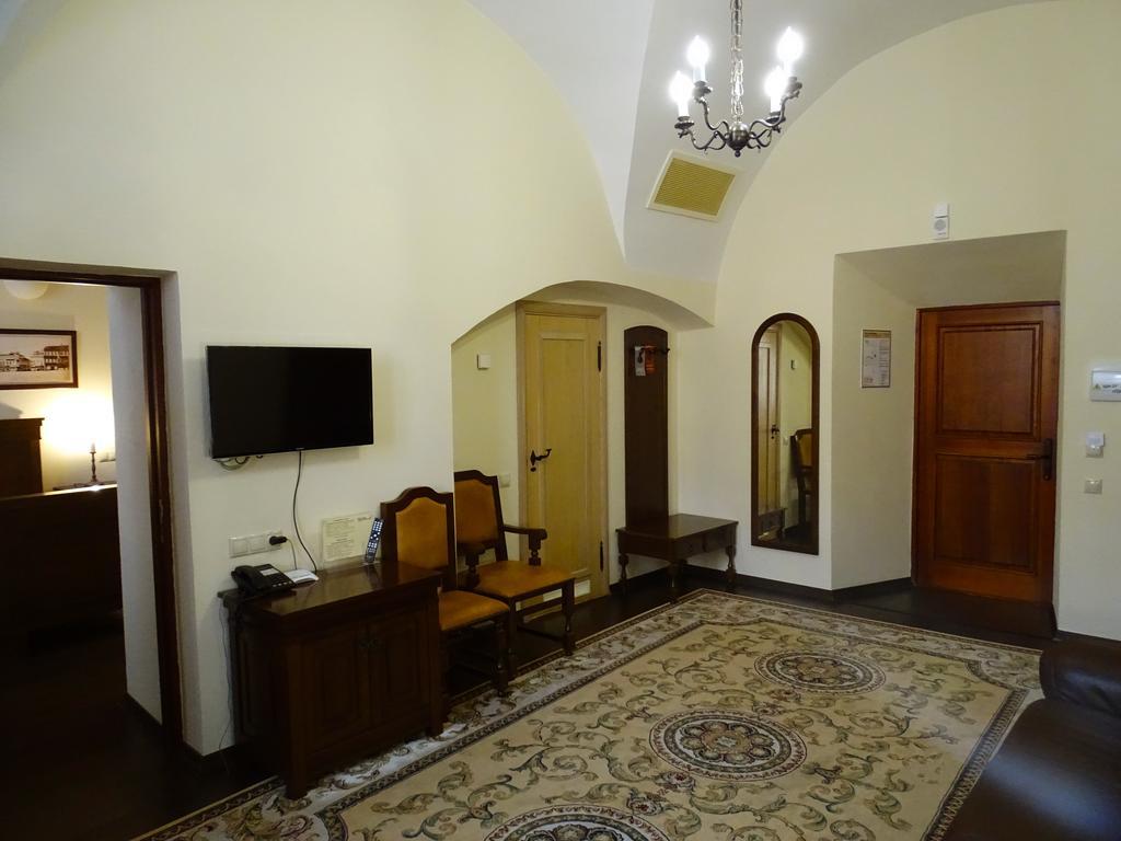 Hotel Monastyrski Minsk City Centre Zewnętrze zdjęcie